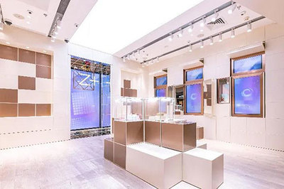 中國珠寶玉石首飾行業(yè)協(xié)會(huì)在珠寶首飾零售領(lǐng)域的角色與影響