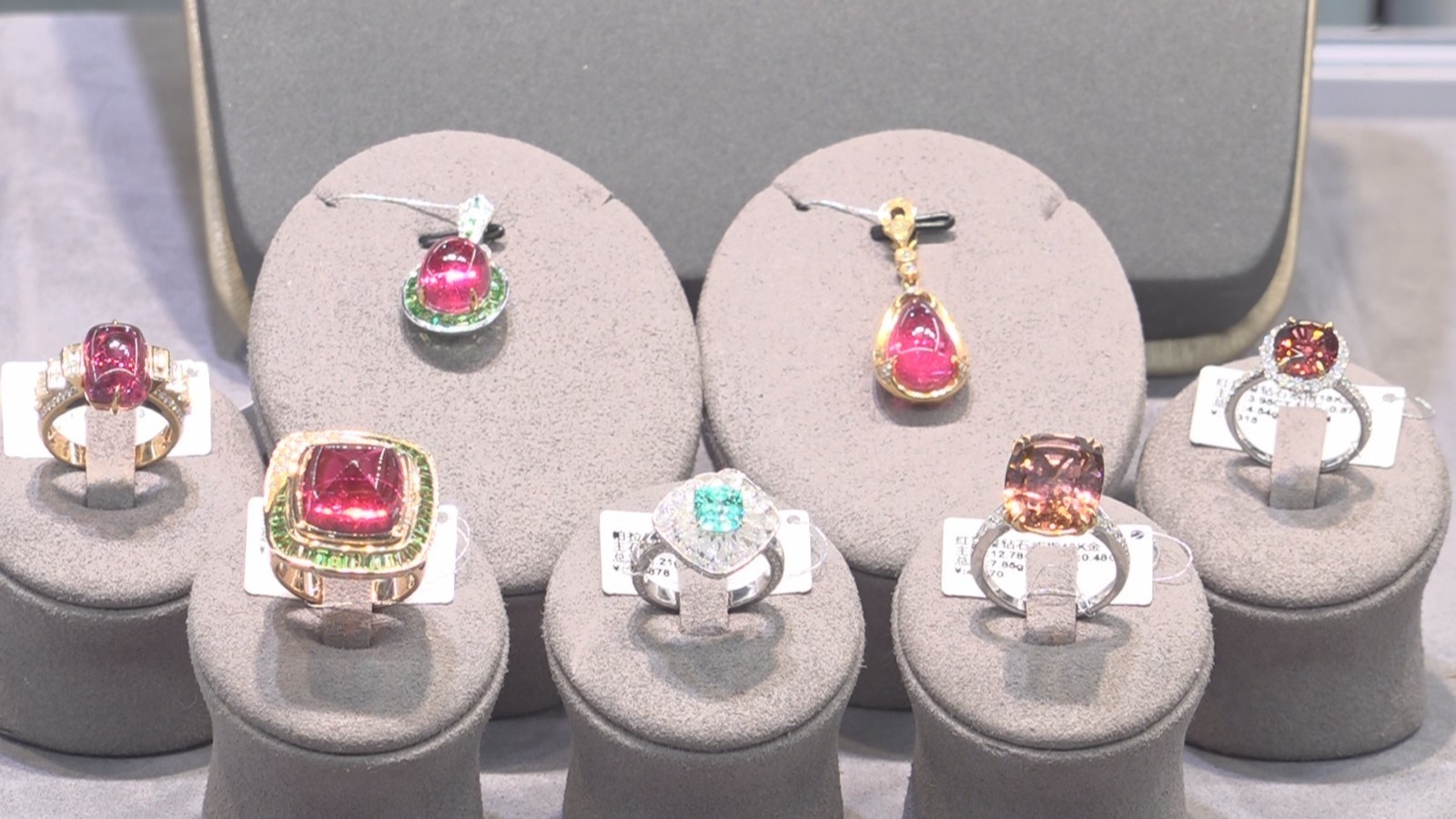 2025北京國(guó)際珠寶展釋放消費(fèi)新風(fēng)，洞見(jiàn)珠寶首飾零售新趨勢(shì)